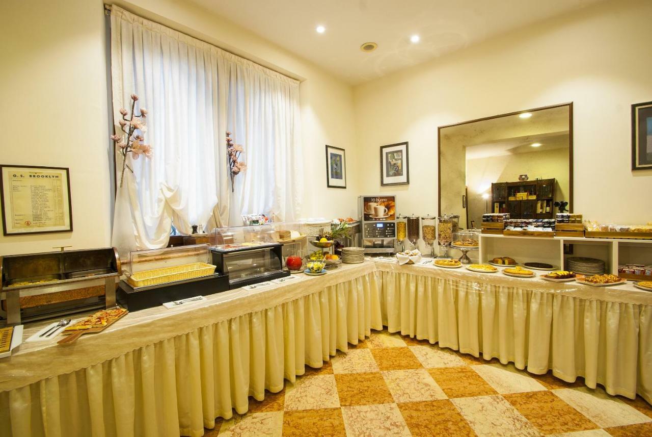 Rocca Conference & Restaurant Hotel