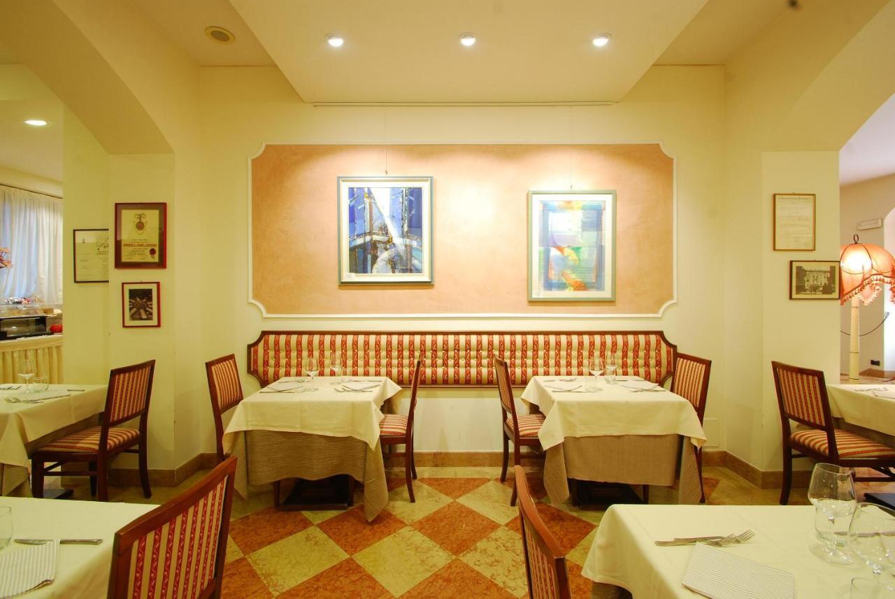 Rocca Conference & Restaurant Hotel Bazzano