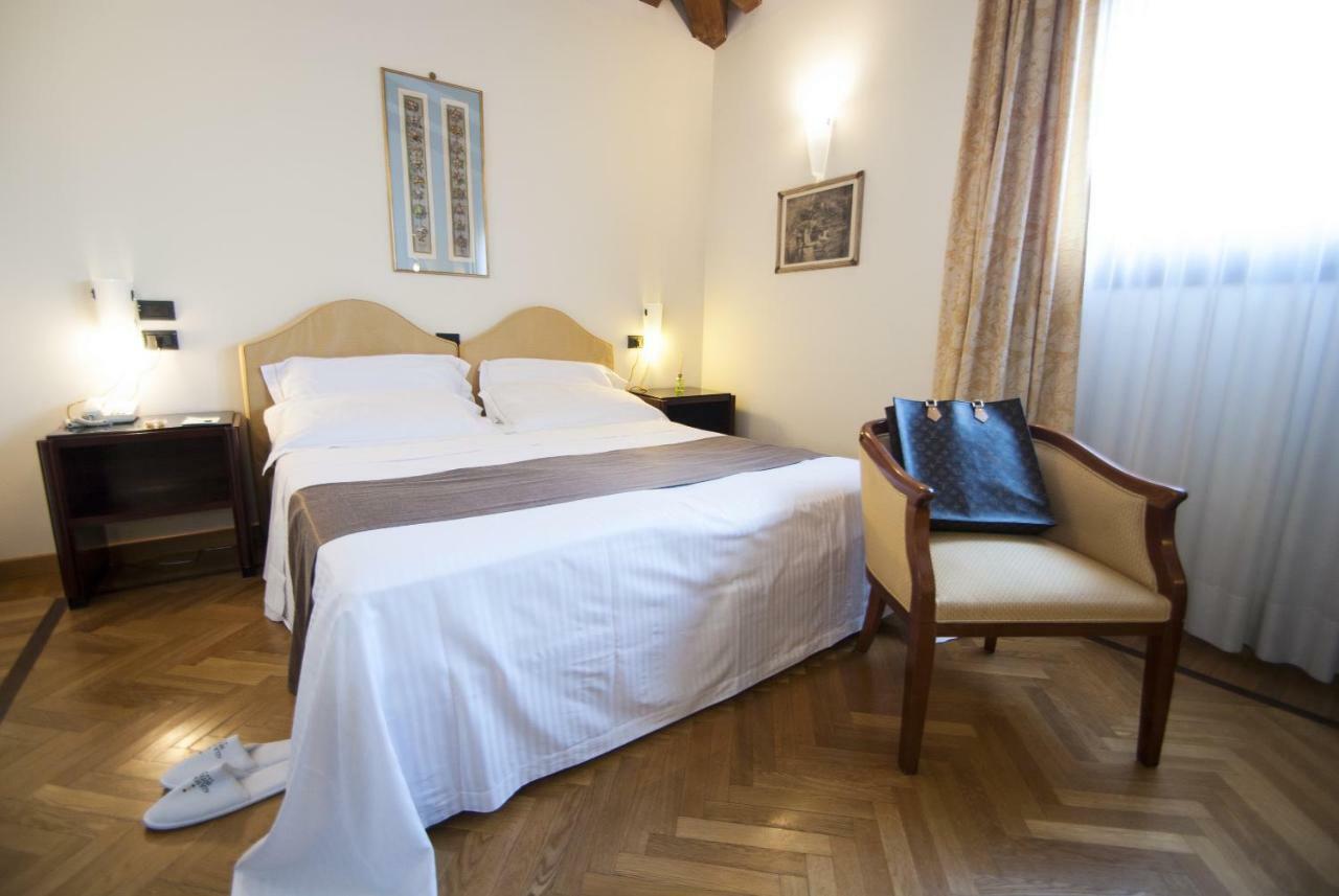 Hotel Rocca Conference & Restaurant
