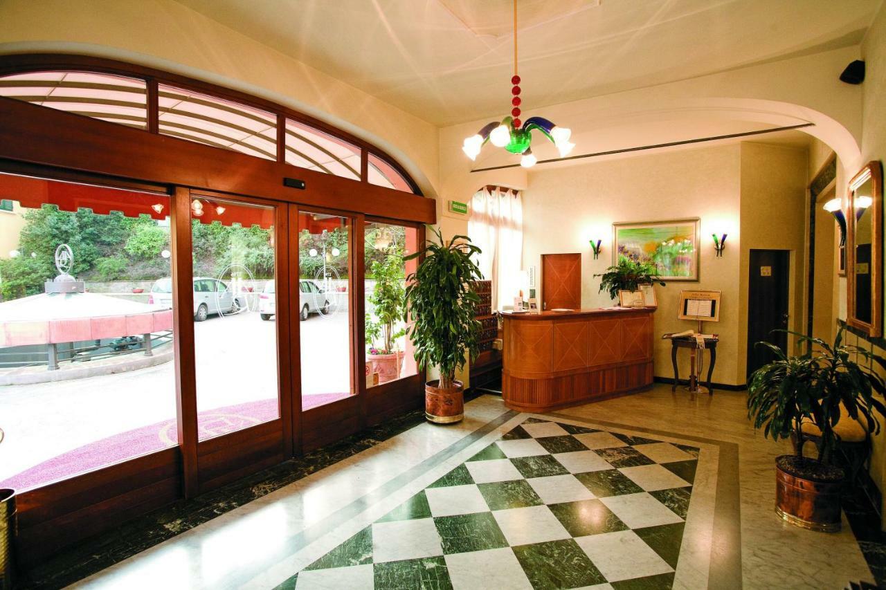 Rocca Conference & Restaurant Hotel 4*
